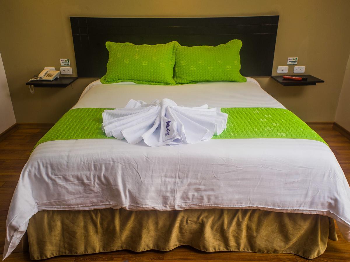Hotel Sabet Кіто Екстер'єр фото